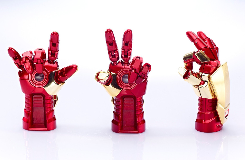 toy iron man gauntlet