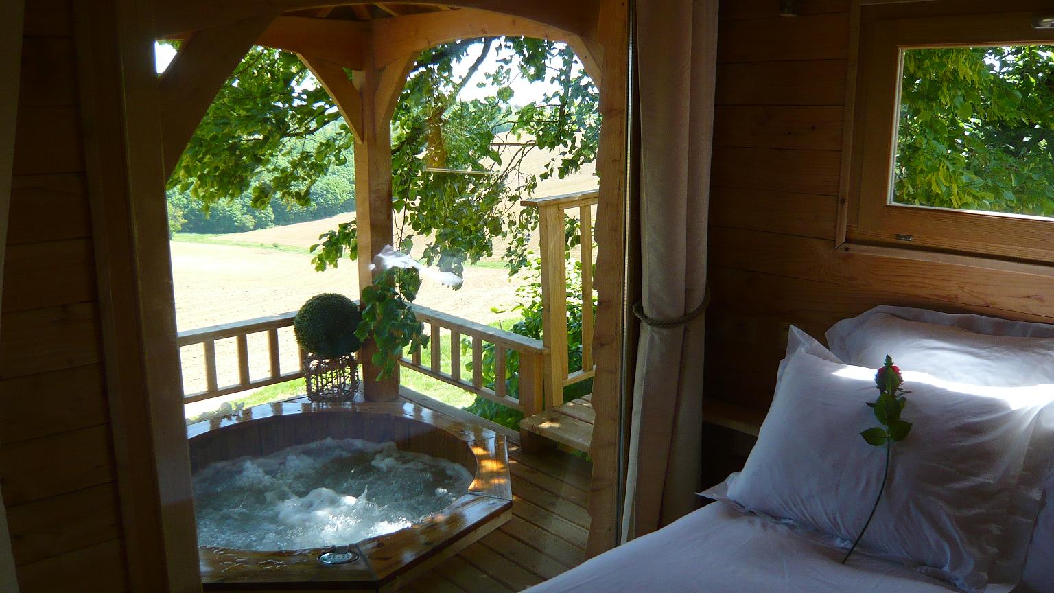 romantic log cabin getaways with hot tub near me