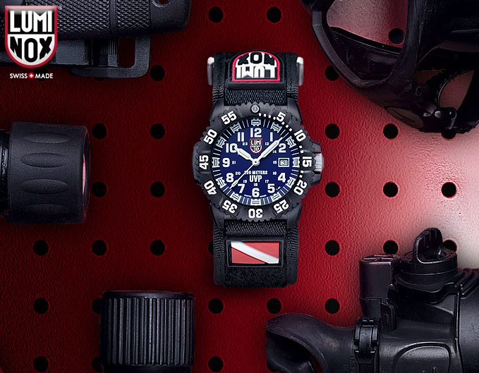 scott cassell luminox watch