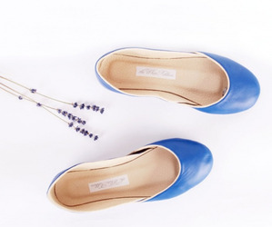 the white ribbon flats